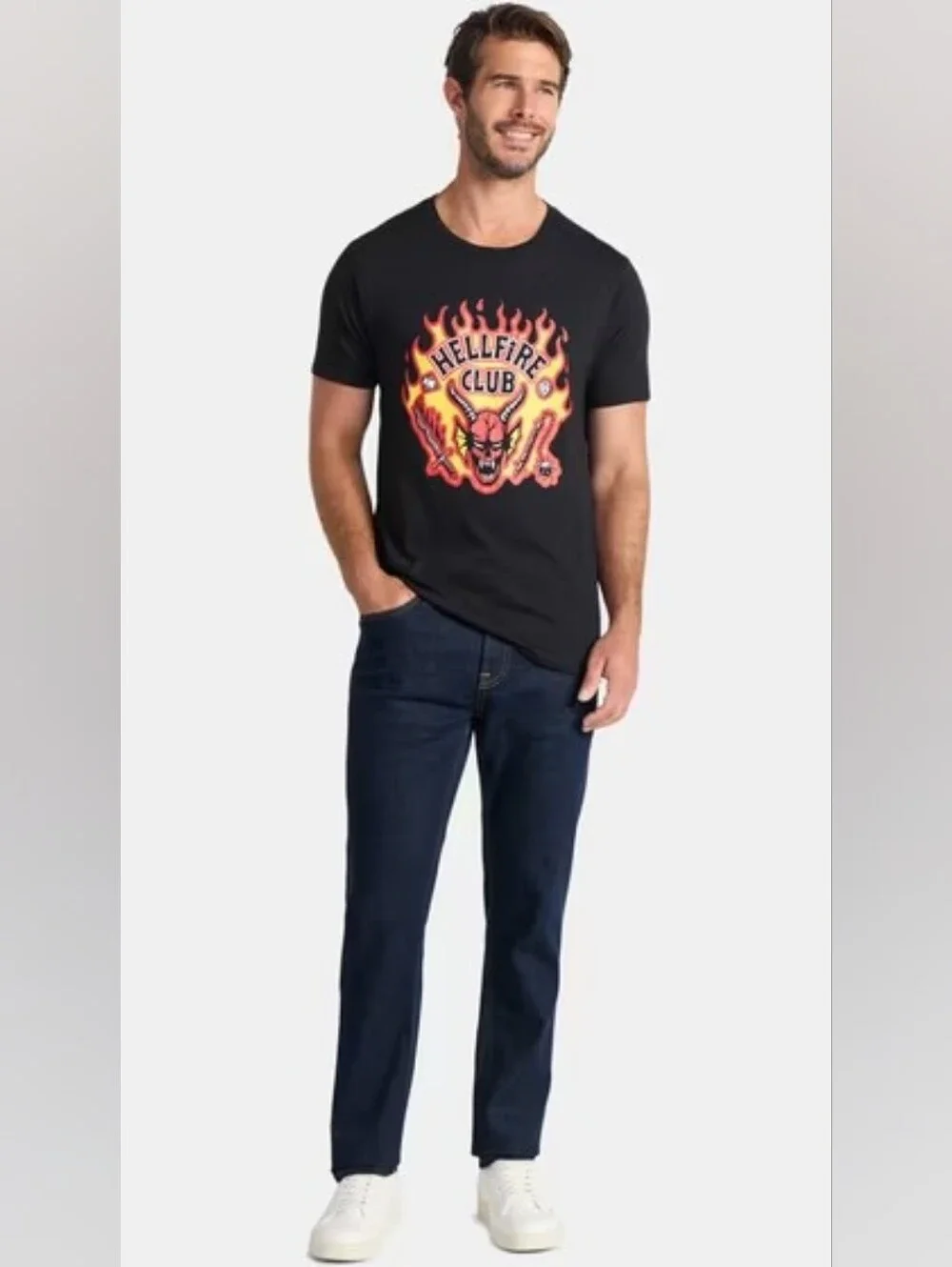 Netflix Stranger Things Hellfire Club Graphic T-Shirt Men's Size Medium